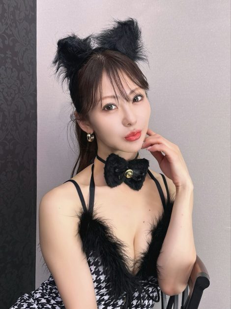 Naho Ozawa 9